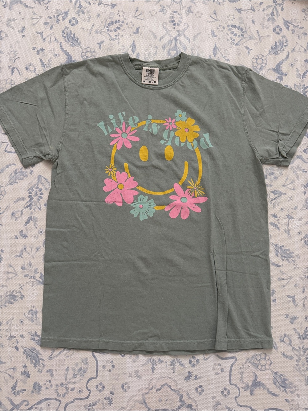 Life is Good Smiley Tee